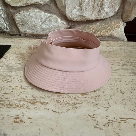 The North Face Class V Top Knot Bucket - Picture 2 of 11